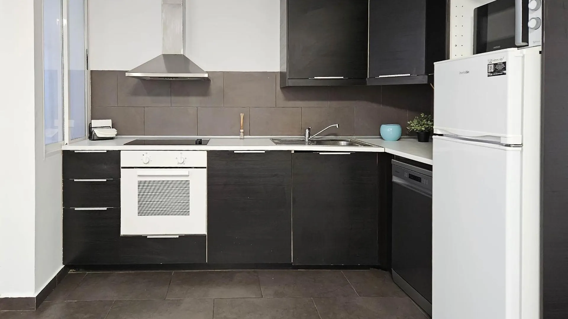 Two Bed Apartment In Malaga City Centre