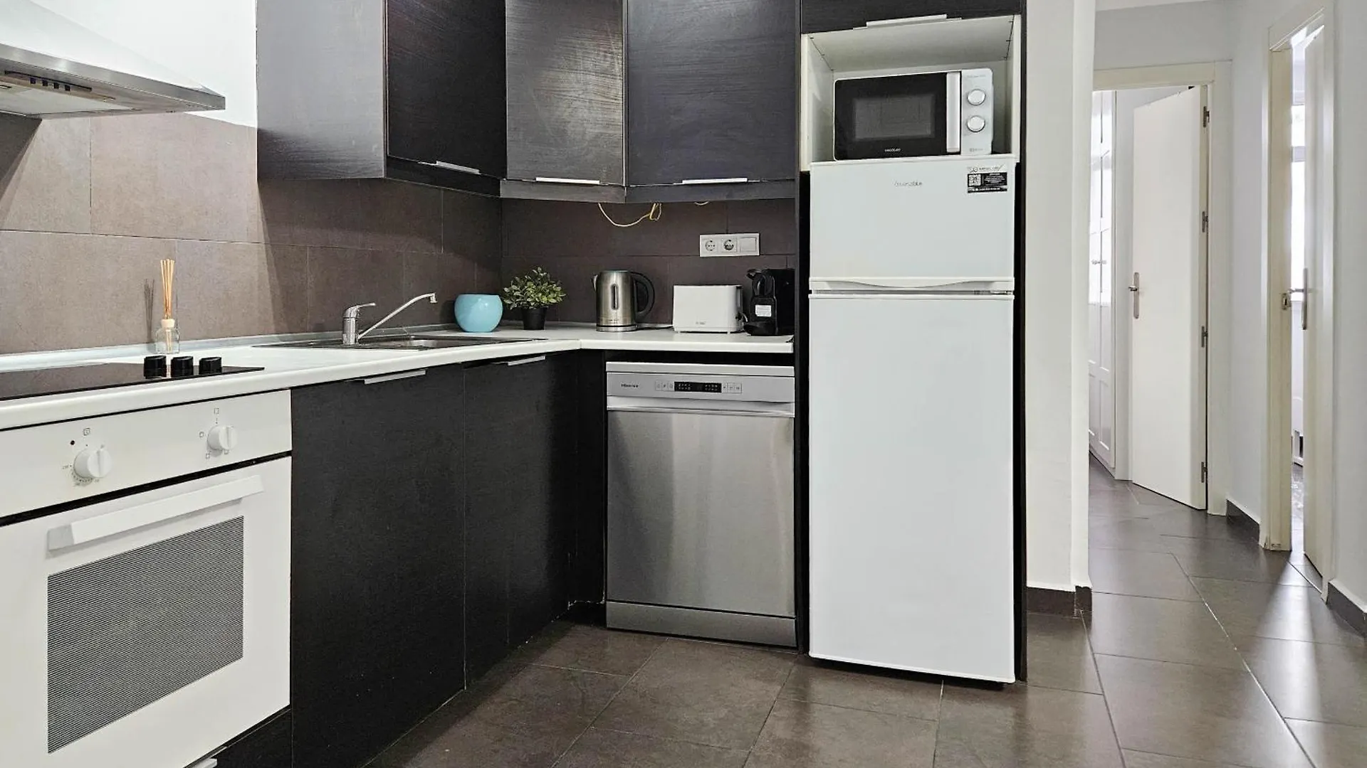 Two Bed Apartment In Malaga City Centre 0*,  Spain