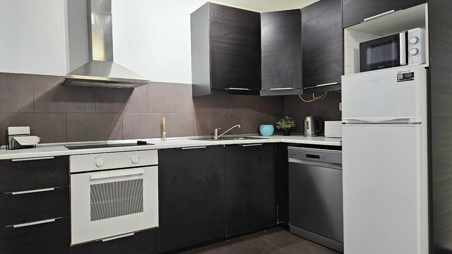 Two Bed Apartment In Malaga City Centre